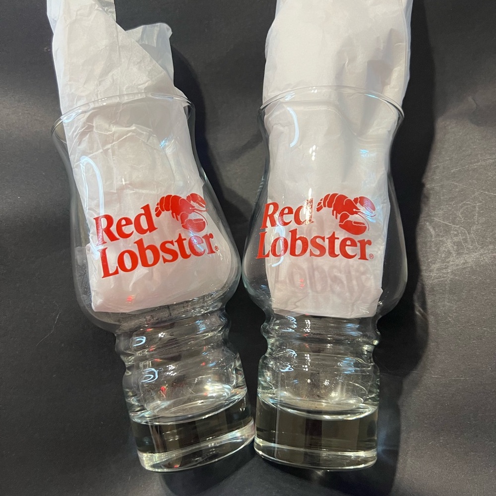Vintage Red Lobster Collectible Hurricane Glasses Set of 2